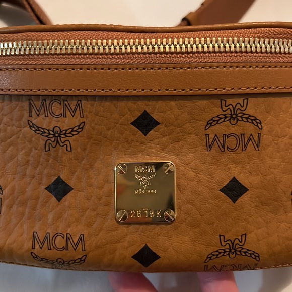 MCM - Picture 2 of 5